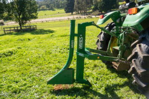 HEAVY DUTY RIPPER WITH PIPELAYER