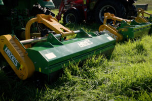 FLAIL MOWER CONTRACTOR SERIES I - 1800 Mechanical Side Shift