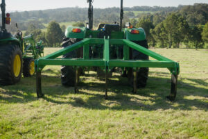 Hayes multi tine tractor ripper